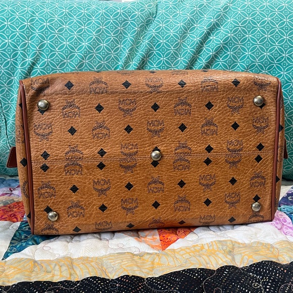 MCM Boston shape duffel - Picture 6 of 15